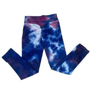 Tie-dye leggings blue purple pink white, square patterning, bottom shaping, M.